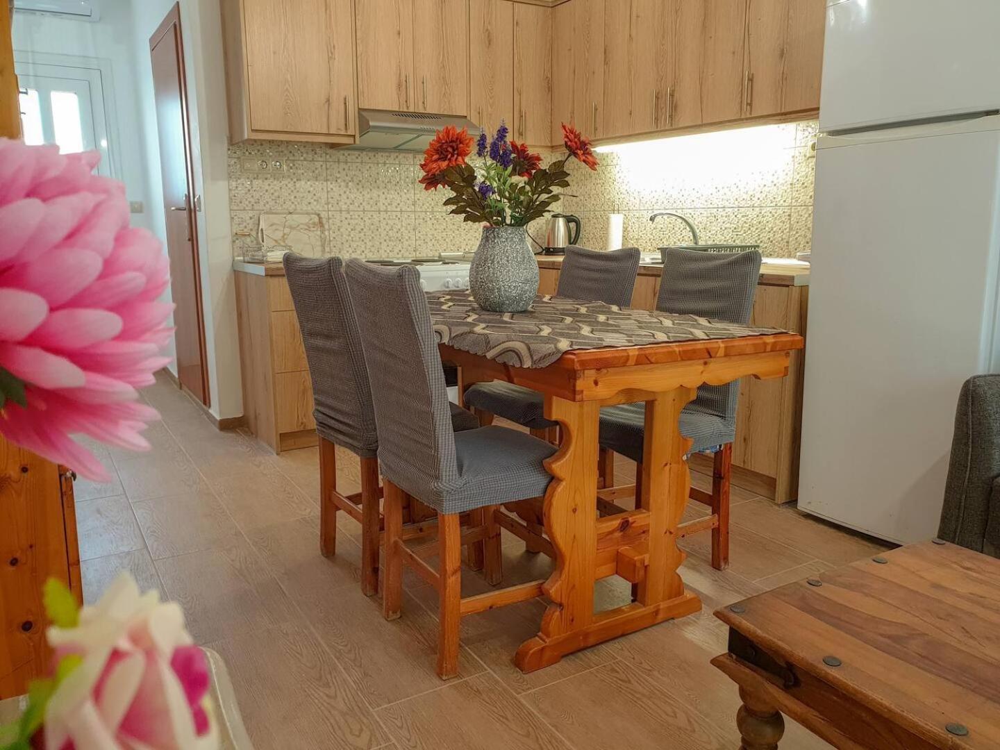 칼라마키 Maria'S House, With Garden 빌라 외부 사진